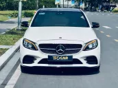 Mercedes-Benz C300 trắng/nâu sx2020
