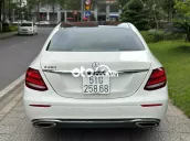 Mercedes Benz E Class 2017 E200 - 30000 km