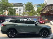 Ngoại thất xanh rêu - nội thất da