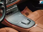 MERCEDES-BENZ E300 AMG 2022
