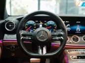 MERCEDES-BENZ E300 AMG 2022