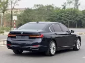 Màu xanh đen nội thất kem