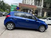 Huyndai i20 nhập khẩu bản đủ có gạt mưa sau