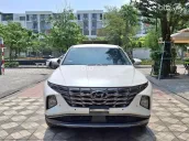 Cập bến sẵn 1 em cho các AE