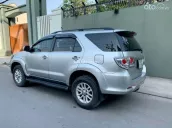 Chính chủ bán xe Toyota Fortuner bản V full option