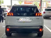Odo 15.000km - giá 715tr