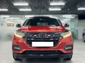 Số tự động, máy xăng 1.8L, màu đỏ cam
