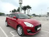 Xe giữ gìn rất đẹp, bảo dưỡng hãng