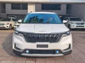 Xe 8 chỗ sang trọng và tiện nghi