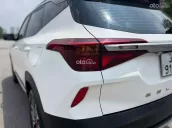 Xe gia đình ít sử dụng, còn mới 95%