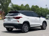 Xe gia đình ít sử dụng, còn mới 95%