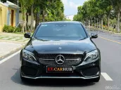 Xe sang trọng màu đen nội thất đỏ cực hiếm