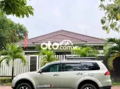 Mitsubishi Pajero Sport Máy dầu, Số tự động, 7 chỗ