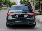 Thiết kế hiện đại, màu xanh lục bảo độc đáo