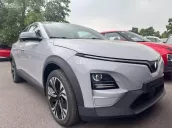 Miễn phí 100% thuế trước bạ, giao xe tận nơi giá tốt