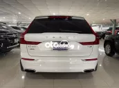 Volvo XC60 2021 T6 AWD Inscription - 43000 km
