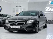 MERCEDES-BENZ E300 AMG 2019