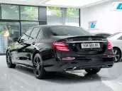 MERCEDES-BENZ E300 AMG 2019