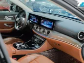 MERCEDES-BENZ E300 AMG 2019