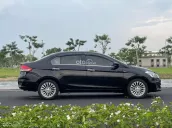 Bán xe sedan cỡ B rộng rãi nhất phân khúc, màu đen sang trọng