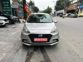 Sedan 5 chỗ giá rẻ, máy số ngon, thân vỏ chắc chắn