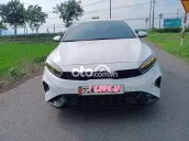 2022 1.6 Premium - 61000 km