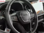 SUV 7 chổ màu trắng bản 1 cầu số tự động mới nhất