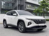 Một chủ cán bộ Huyndai sử dụng từ đầu biển Hà Nội