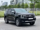 Xe gia đình ít sử dụng như mới