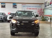 Bán tải đa dụng cho mọi gia đình bản màu đen