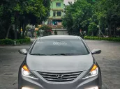Xe đã lên nhiều đồ chơi cho xe