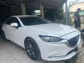 Mazda 6 cũ màu trắng