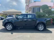 1.9 MT 4x4, xe mới 100% ưu đãi khủng kèm quà tặng