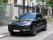 SUV sang trọng đầy đủ tiện nghi