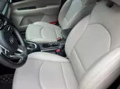 Kia cerato tư nhân không dịch vụ, lốp theo xe còn