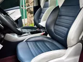 Phiên bản Luxury màu đen sang trọng