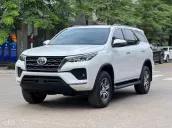 Xe chạy 8 vạn km, SUV giá bình dân