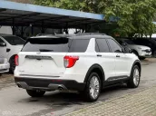 Xe siêu lướt 2 vạn km, chủ giữ gìn