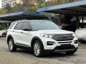 Xe siêu lướt 2 vạn km, chủ giữ gìn