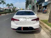 Hyundai Elantra 2020 1.6 AT - 74000 km