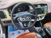 Kia Rio 2016 1.4 AT Sedan - 85000 km
