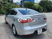 Kia Rio 2016 1.4 AT Sedan - 85000 km