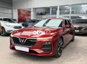 VinFast Lux A2.0 2019 Premium 2.0 AT - 60000 km