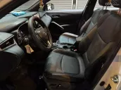 Xe siêu lướt 16.000 km, chủ giữ gìn