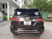 Bán Toyota Fortuner 2.4AT MÁY DẦU số tự động sx 2019