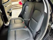Xe lướt 3 vạn km, màu đen sang trọng