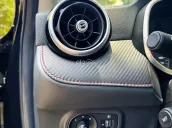 Xe lướt 3 vạn km, màu đen sang trọng