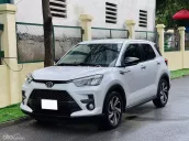 Xe chủ cũ chạy rất kỹ, còn đẹp. Xe được thêm nhiều option