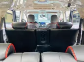 Xe gia đình 7 chỗ nhập khẩu nguyên chiếc