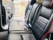 Xe gia đình 7 chỗ nhập khẩu nguyên chiếc